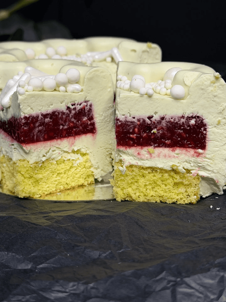 Букет «БЕНТО ТОРТ "ФИСТАШКА-МАЛИНА"» — фото 4